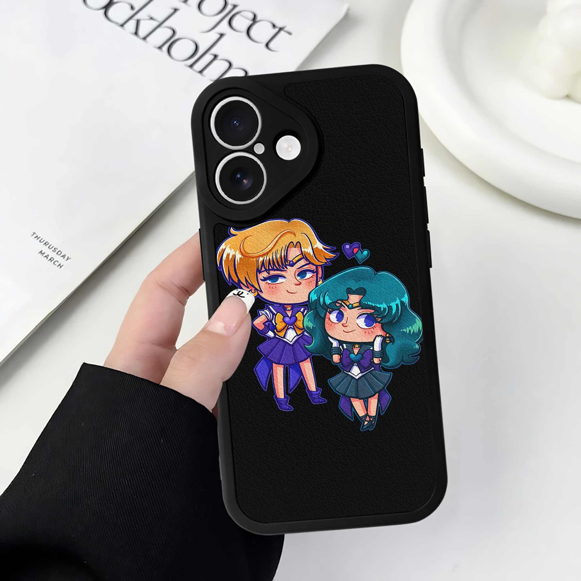 （画像用） 美少女戦士セーラームーン 天王はるか Sailor Moon Tenoh Haruka 【iPhone 16シリーズ対応】シリコンスマホケース（レザー調） 材質：シリコン